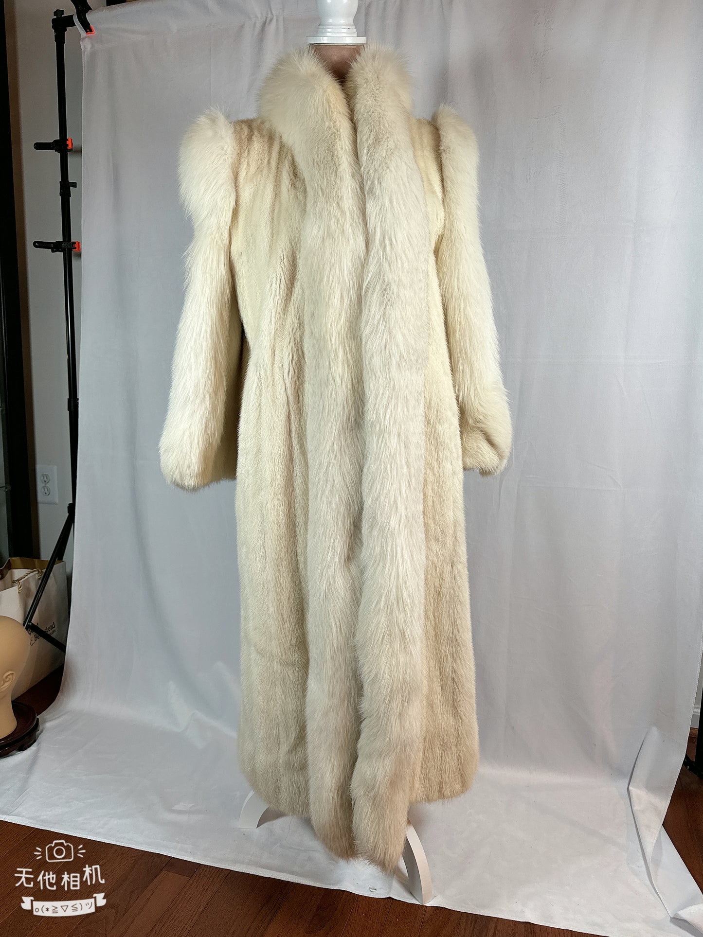 White Blush Fur Coat, Woman Size Small to Medium