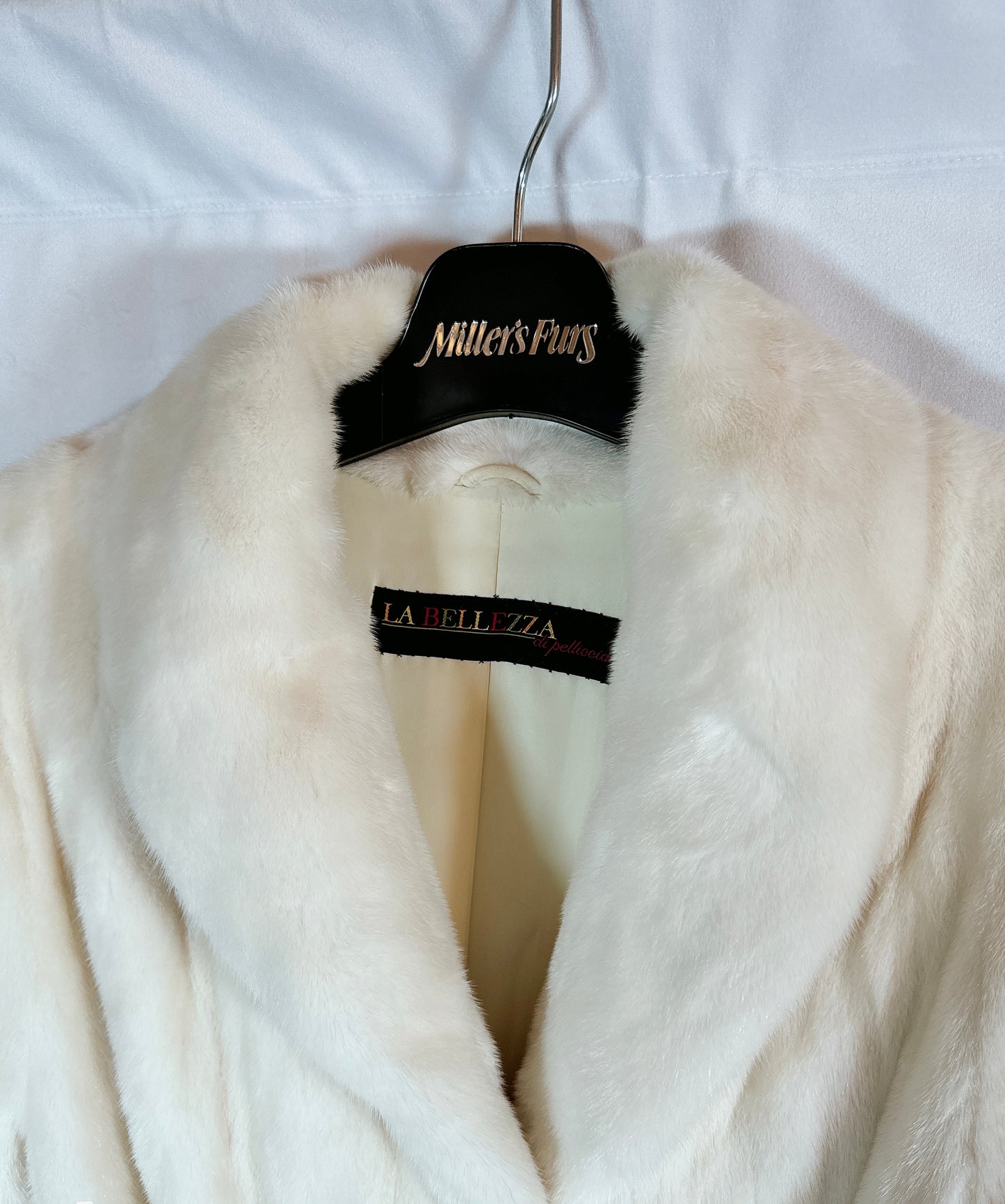 Mink Fur White Coat, Full Length Coat, High Quality Saga Fur, Size 4-6, Small to Medium