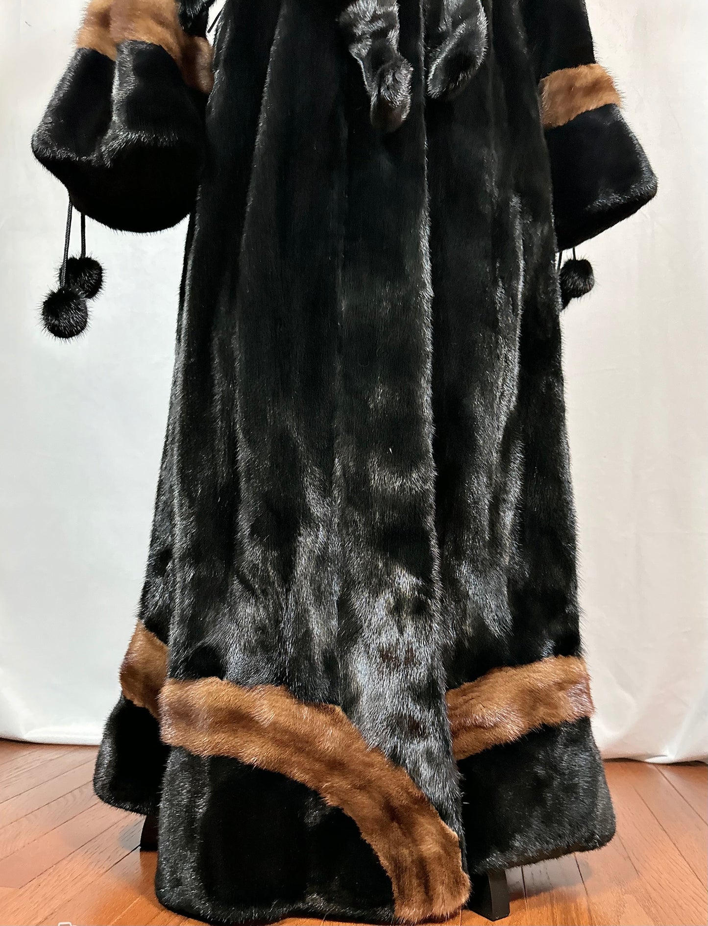 Blackglama Mink Fur Coat, Full Length Designer High Quality Black Brown Fur Coat